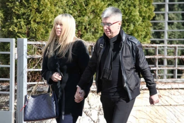 ŠTA JE OVO SAŠA POPOVIĆ URADIO UDOVICI PRED SMRT?! Pojavio se KLJUČNI SNIMAK sa lica mesta, par meseci kasnije saznao je za BOLEST!