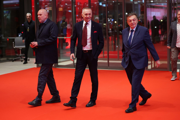 Veliki broj legendi je večeras prisutan u Sava centru