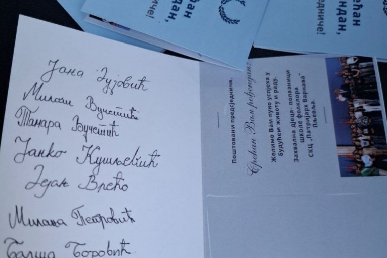 Rođendanske čestitke predsedniku Vučiću