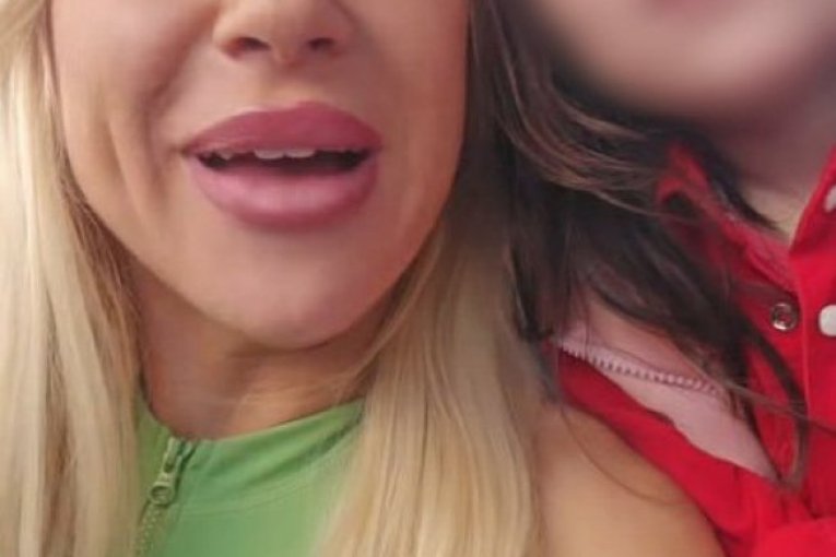 Jovana Jeremić sa ćerkom