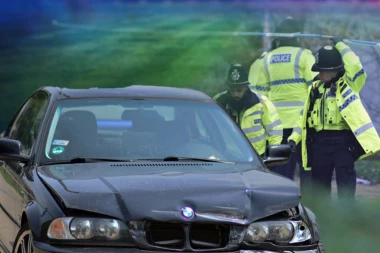 IMA MRTVE DECE! Horor u Velikoj Britaniji! BMW uleteo na sportski teren na kom su bili mališani!