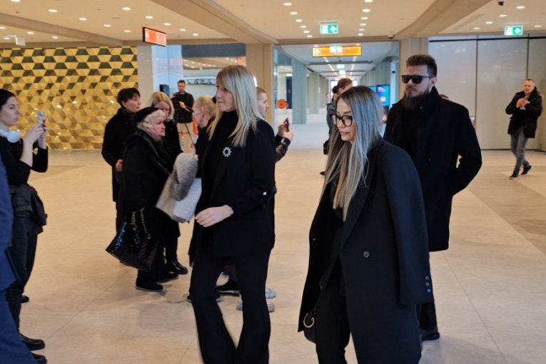 Suzana Jovanović sa decom