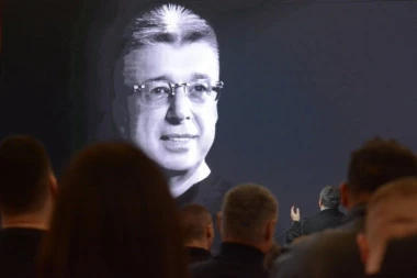 DVE NEOSTVARENE ŽELJE SAŠE POPOVIĆA: Isplivala tajna iz porodičnog doma, ove reči seku poput žileta!