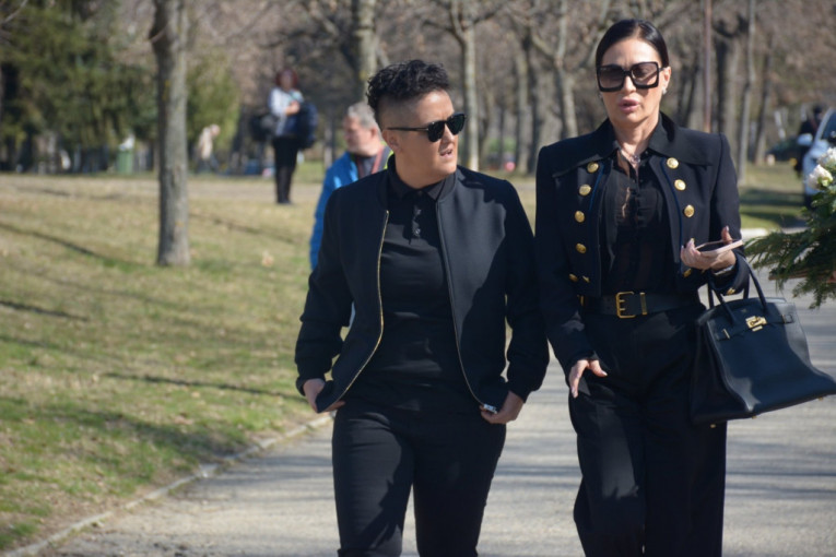 Ceca Ražnatović sa Marijom Šerifović