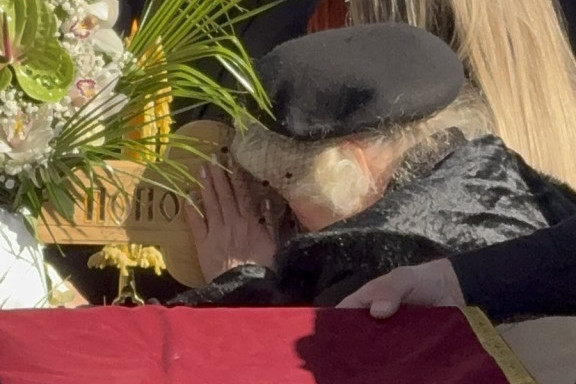 Sestra Saše Popovića