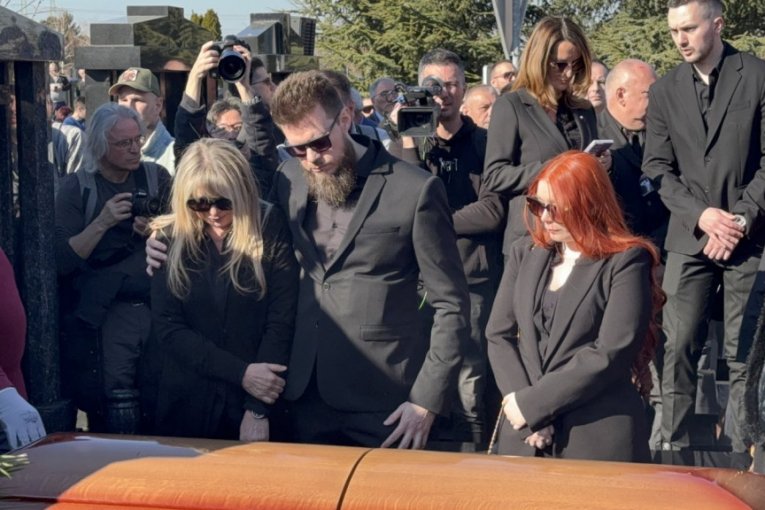 Sahrana Saše Popovića