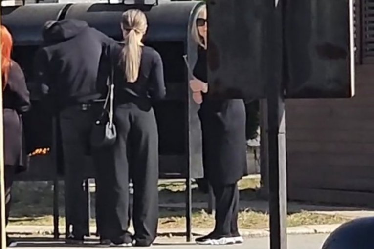 Suzana Jovanović na Bežanijskom groblju