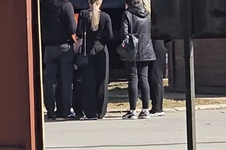 Suzana Jovanović na Bežanijskom groblju