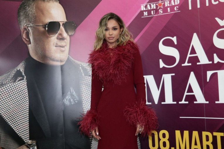 Breskvica na koncertu Saše Matića