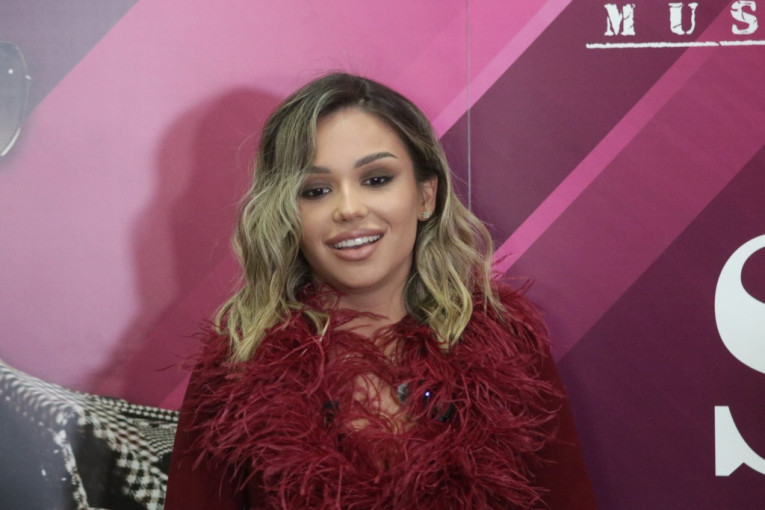 Breskvica na koncertu Saše Matića