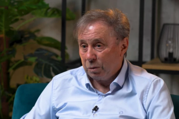 KAKO JE RAJEVAC PREVARIO ANTIĆA I SRBIJU? Svi su olako shvatili Ganu, a onda je iskusni stručnjak uradio OVO!