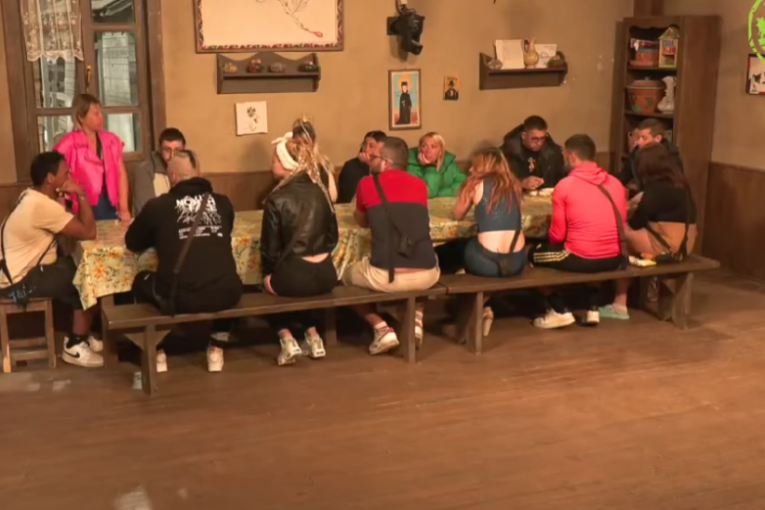 Boža Džons, farmeri