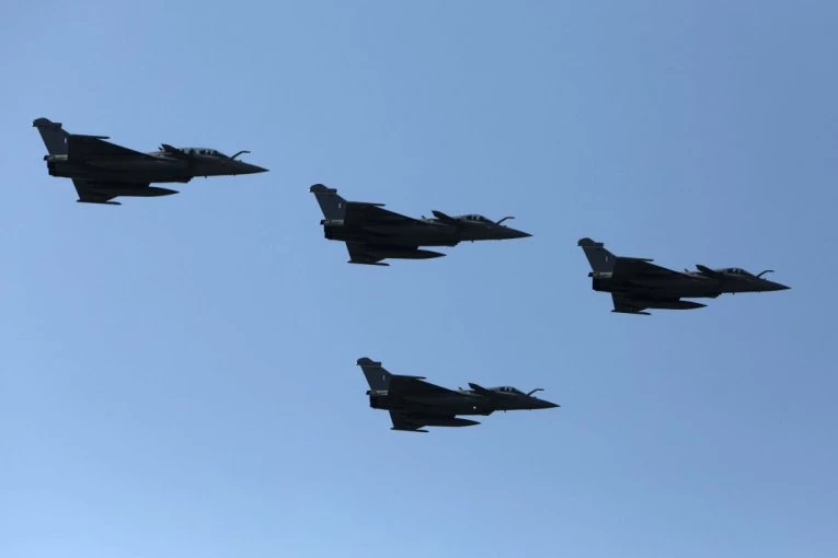 POLJSKA DIGLA AVIONE! Poleteli u pravcu Rusije