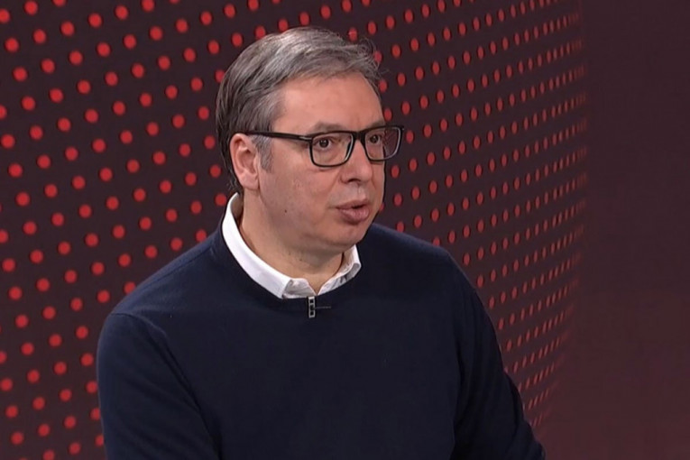 VUČIĆ NA RTS: Moraće neko da me ubije ako želi da formira prelaznu vladu