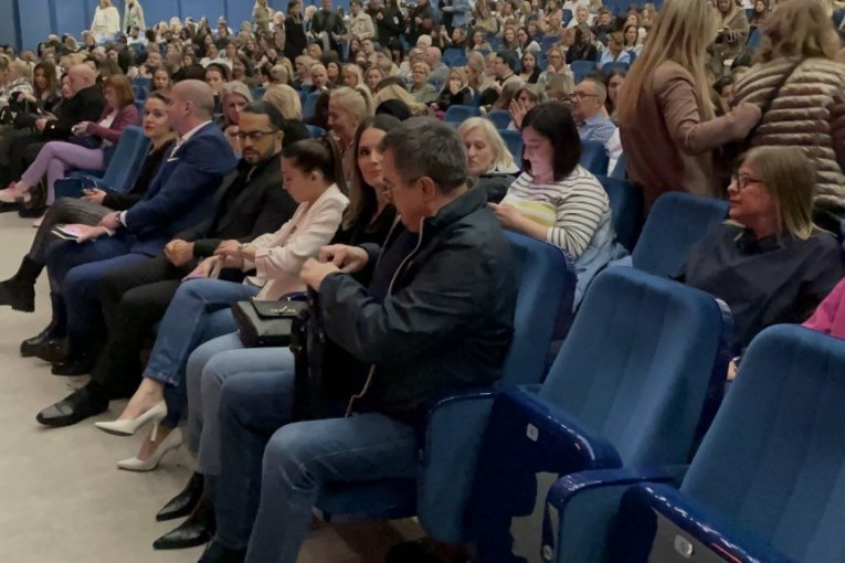 Voja Nedeljković i njegova supruga na koncertu Marije Šerifović