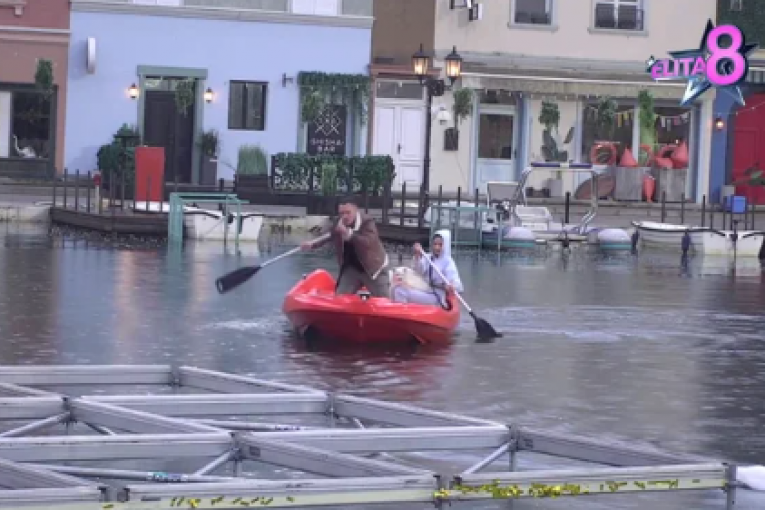 Anđela i Gastoz plivaju do Rajskog ostrva