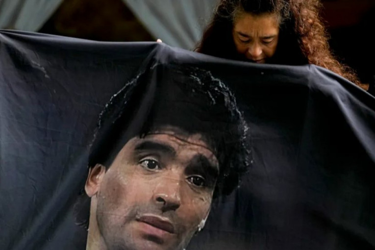 Da li je MAradona ubijen?