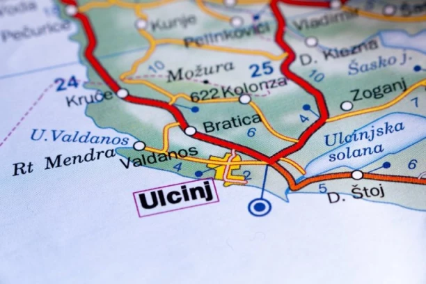 NA OVOJ PLAŽI U CRNOJ GORI MUŠKARCIMA JE STROGO ZABRANJEN ULAZ! Žene širom sveta dolaze zbog jedne stvari, a o njoj kruži vekovima stara legenda! (FOTO, VIDEO)