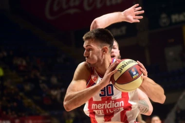 ŠTA SE DEŠAVA, LJUDI?! Olimpijakos se oglasio oko Petruševa - delijama se ovo baš neće svideti!