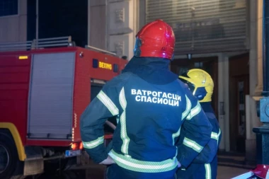 UMALO HAOS ZBOG ZAGORELE VEČERE! Drama u zgradi u Novom Sadu! INTERVENISALI I VATROGASCI!