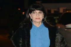 ODVRNUO ČEP SA AKUMULATORA, PA POPIO KISELINU: Nada Obrić o smrti koja ju je potresla do kostiju tad!