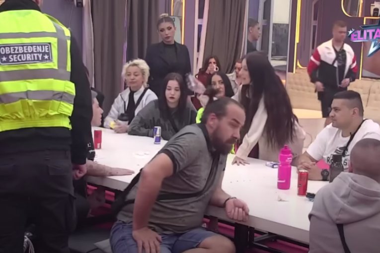 Stefani Grujić i Jovana Tomić Matora