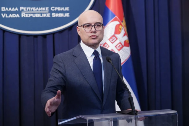 NIJE FER DA SRBIJA STRADA JER SMO MI BILI FER! Lider SNS Vučević o krucijalnoj temi: Nadam se da ćemo zajedno naći rešenje za NIS!