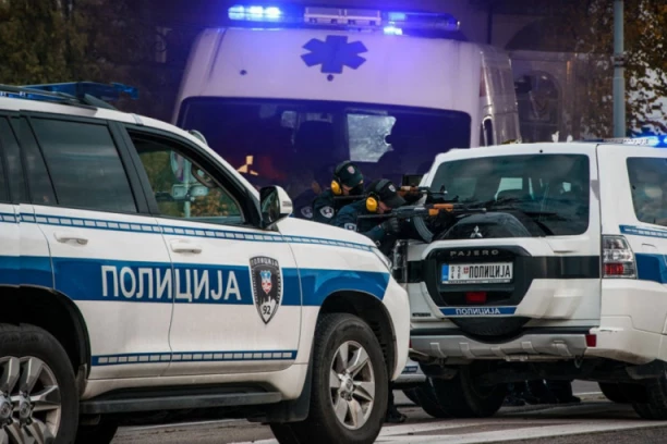 PUCAČ U BEKSTVU, POLICIJA KONTROLIŠE VOZILA! Novi detalji pucnjave u okolini Vranja!