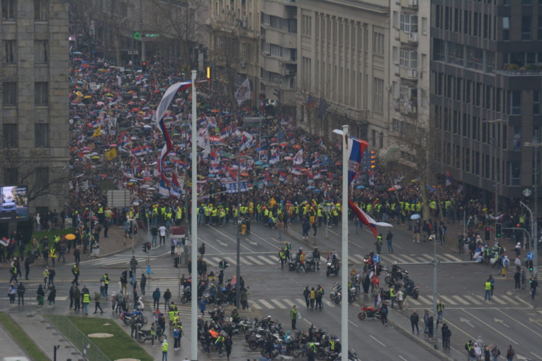 AKCIJA "PLAVI DIM" USKORO ĆE BITI AKTIVIRANA! Među studentima blokaderima kruži vest da se sprema opasnost!