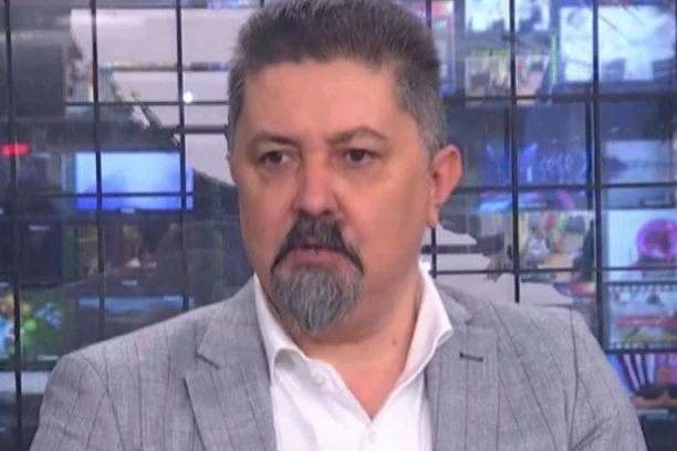 DIREKTOR SRPSKOG TELEGRAFA RAZOTKRIO APSURD BLOKADA! "Ako mislite da je ovo maskirani terorista, varate se!" (FOTO)