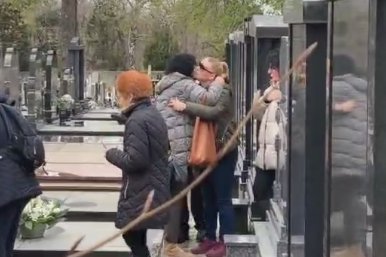 Grob Ksenije Pajčin