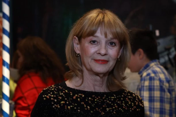 SRPSKA GLUMICA DOŽIVELA NAJVEĆU KLETVU! Ona dobro zna kako je to imati, pa nemati!