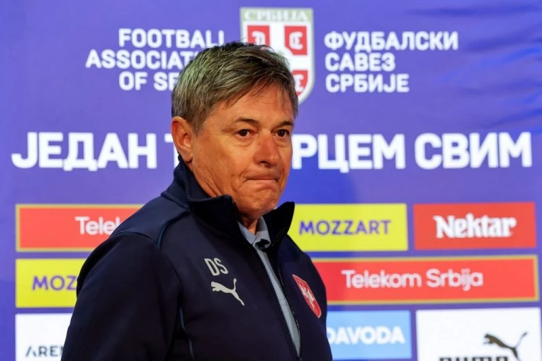 DRAGAN STOJKOVIĆ PIKSI NA KONFERENCIJI: Mitrović je istinska legenda, ima mnogo lažnih!