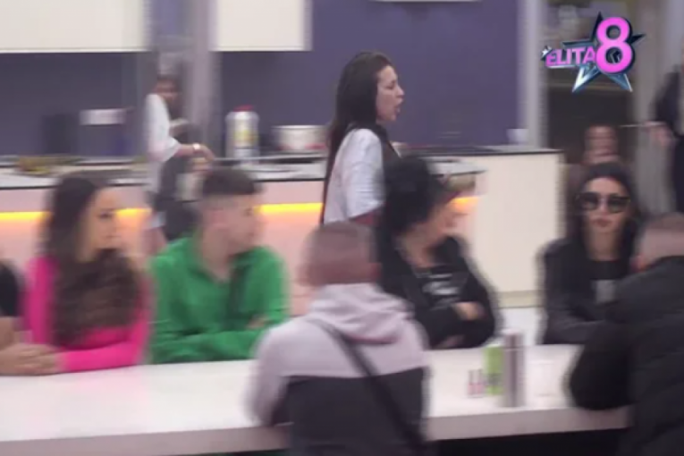 Stefani Grujić i Jovana Tomić Matora