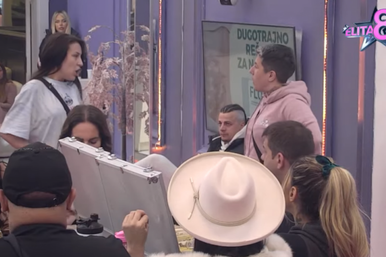 Stefani Grujić i Jovana Tomić Matora