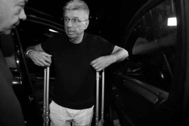 OTKRIVENI ŠOK-DETALJI O ŽIVOTU SAŠE POPOVIĆA! Voditeljka priznala šta se dešavalo iza kamera!