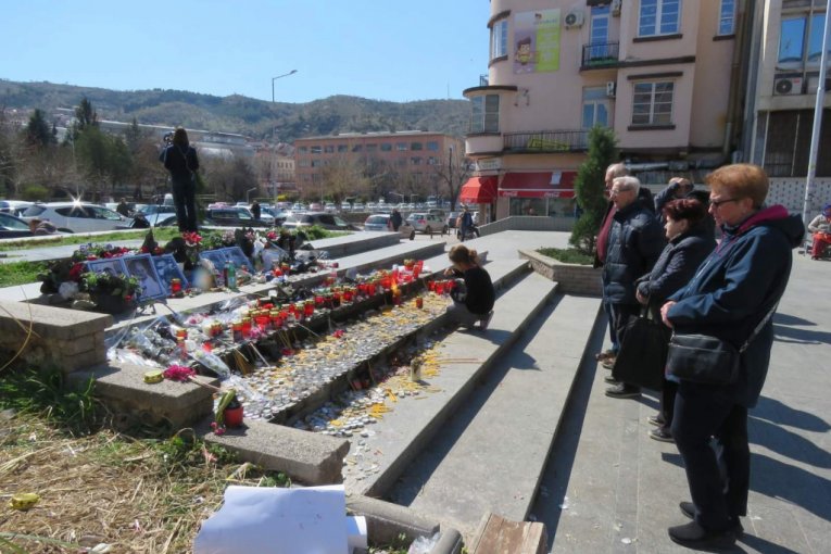 Grupa "DNK" članovi slike Štip Aleksandar Efremov Filip Stevanovski