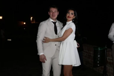 NE ŽELIM DA ČEKAM! Tanja Savić DONELA radikalnu odluku, u sve umešan i njen partner!