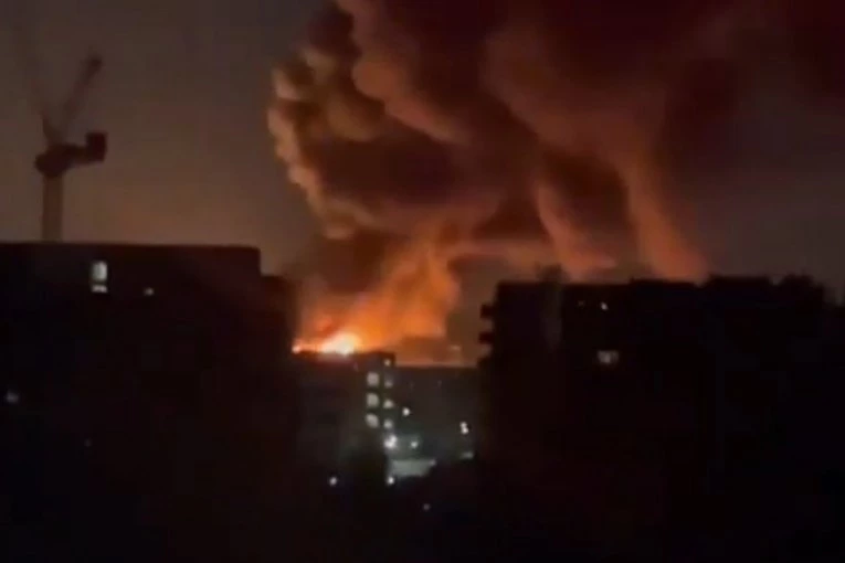 POGOĐEN AERODROM! Gorelo i skladište, evo šta se tačno desilo