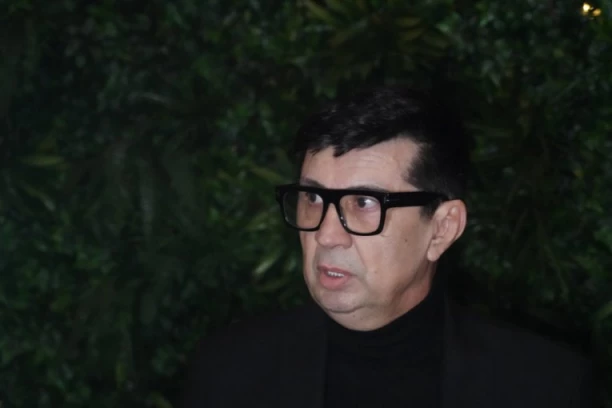 PEJA SE SPAKOVAO I NAPUSTIO BEOGRAD! Evo gde se sada nalazi - OKO NJEGA SAMO ŠUMA! (FOTO)