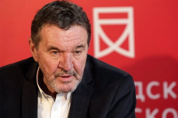 OVO JE SIN NAŠEG POZNATOG GLUMCA! Nikad ga ne viđamo u javnosti, a prelepa KOLEGINICA njegovog oca mu je rodila DVOJE DECE! (FOTO)