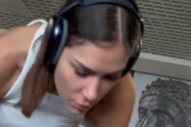 Anja Bla bez šminke