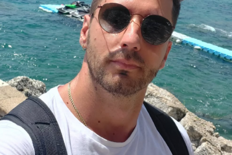 Predrag Bošnjak preminuo