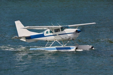 AVION UPAO U SAVU! Drama kod Beograda