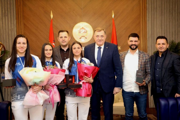 Milorad Dodik u Banjaluci ugostio srpske bokserke