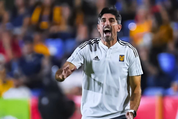 BOMBA: Vraća se Veljko Paunović!