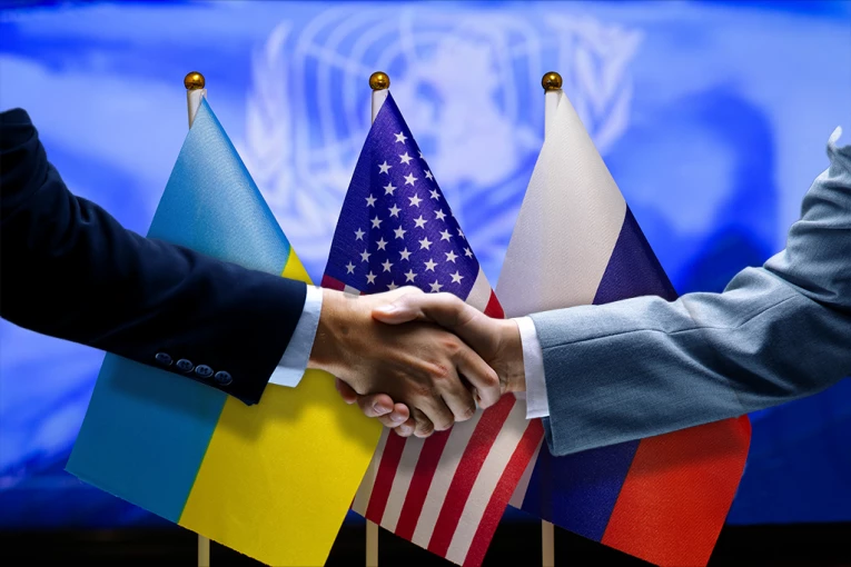 MIROVNI PREGOVORI O UKRAJINI POMERENI: Peskov otkriva novi datum i Putinovu opciju direktnog susreta sa Zelenskim!