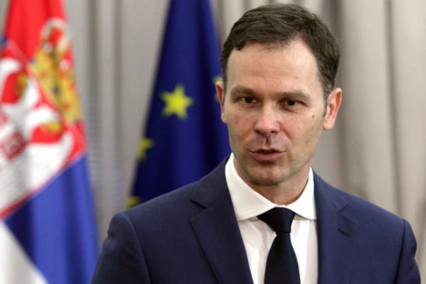 "ON SAM NAJPLASTIČNIJI PRIMER NASILNIKA" Ministar Mali: Dragan Đilas lično je kreator narativa nasilja u našoj zemlji