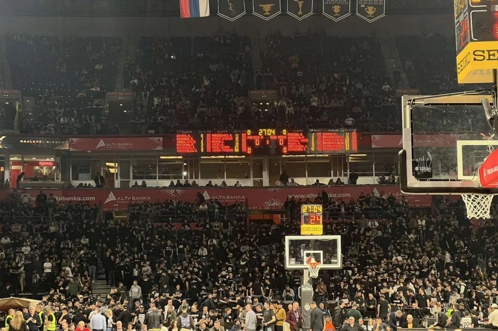 DA LI JE PAO NEGATIVNI REKORD? Evo koliko je navijača Partizana bilo ovog utorka u Beogradskoj areni