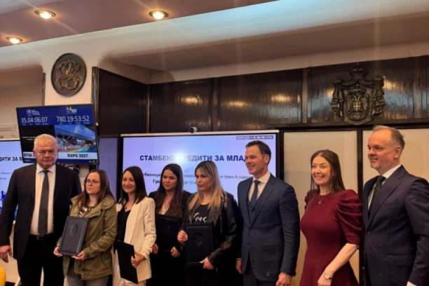 Kompanija "Dunav osiguranje" podržala projekat Vlade Republike Srbije: Gratis polise "Čuvar kuće" za mlade kojima su odobreni subvencionisani stambeni krediti